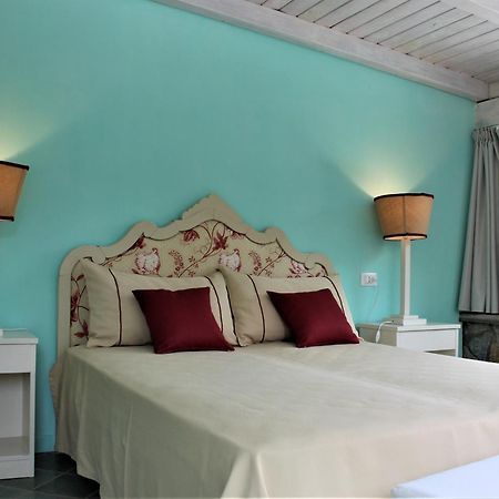 Residence Les Oliviers Porto Azzurro Buitenkant foto