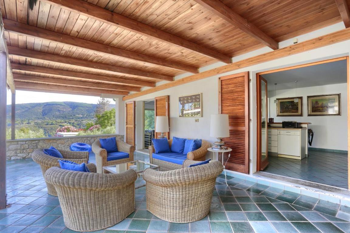 Residence Les Oliviers Porto Azzurro Buitenkant foto